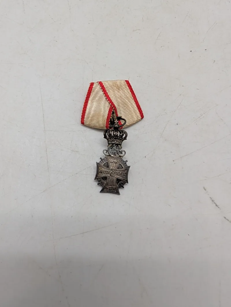 Dansk Dannebrogordenens Hæderstegn i sølv med originalt bånd, miniture