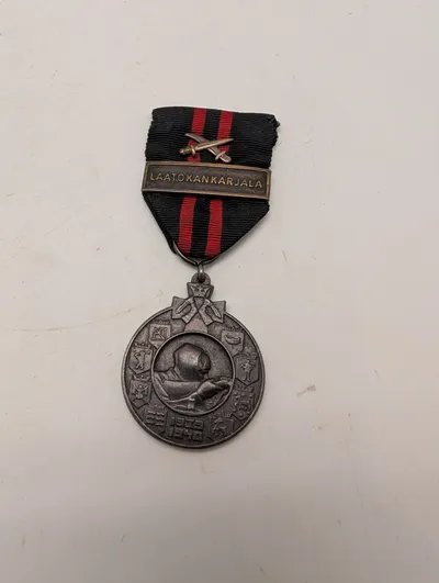 Finsk Vinterkrigsmedalje 1939-1940 med Laatokan Karjala spænde