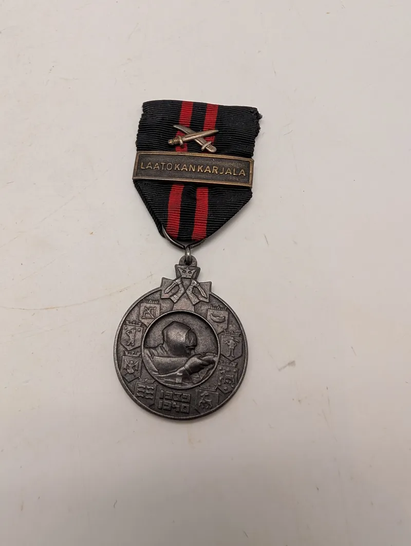 Finsk Vinterkrigsmedalje 1939-1940 med Laatokan Karjala spænde