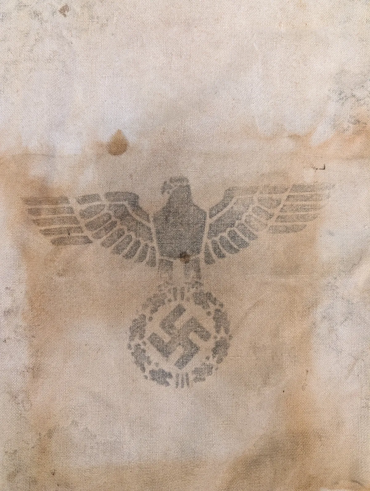 Tysk Wehrmacht kornsæk fra 2. verdenskrig med H.V.P. markering