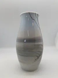 Bing & Grøndahl porcelænsvase med landskabsmotiv