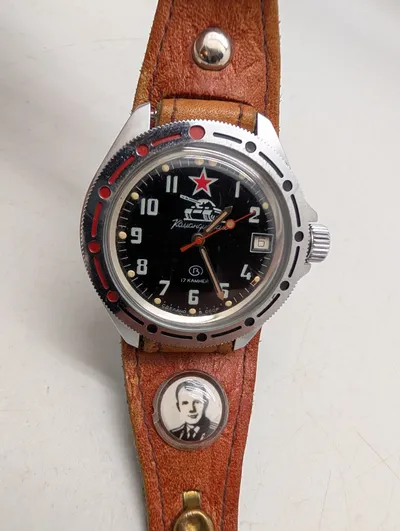 Vostok Komandirskie Tankist Armbåndsur med Yuri Gagarin Læderrem