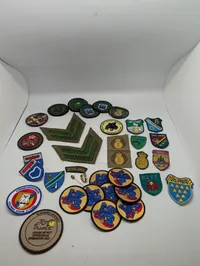 Samling af danske Hjemmeværnsmærker og militære distinktioner