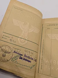 Tysk Arbejdsbog for Udlændinge (Arbeitsbuch für Ausländer) fra 1943