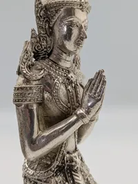 Thai Teppanom-figur i sølvfarvet metal
