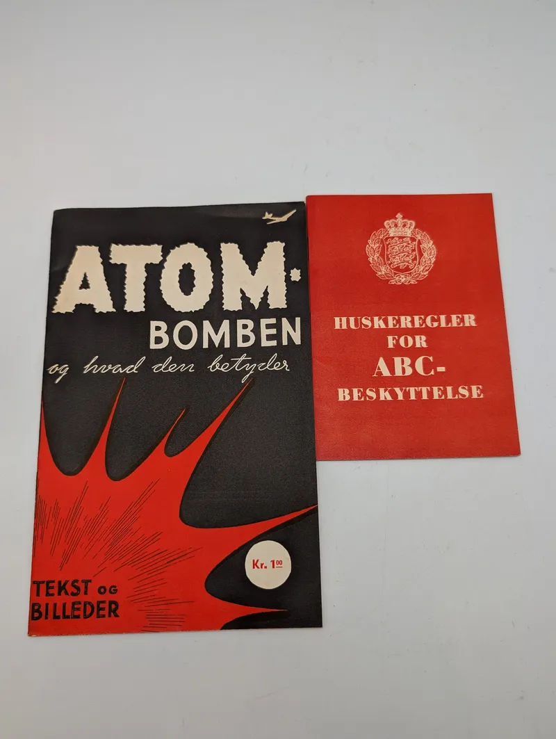 To danske koldkrigs-pjecer: Atombomben og ABC-beskyttelse