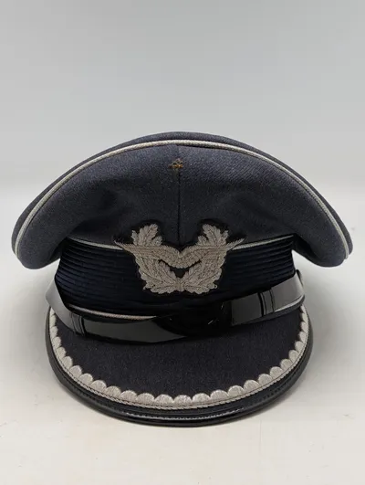 Tysk Luftvåben (Luftwaffe) Officerskasket med Sølvbroderi