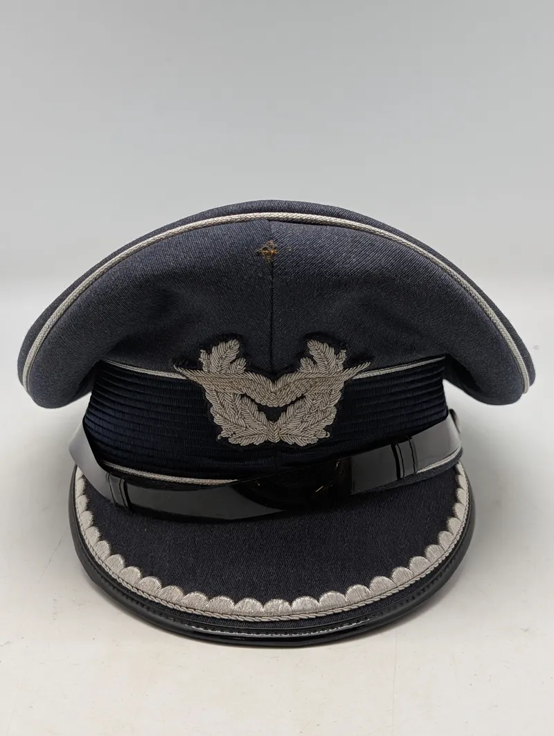 Tysk Luftvåben (Luftwaffe) Officerskasket med Sølvbroderi