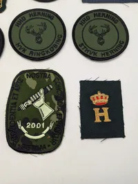 Samling af danske militære stofmærker fra Hjemmeværnet mm.