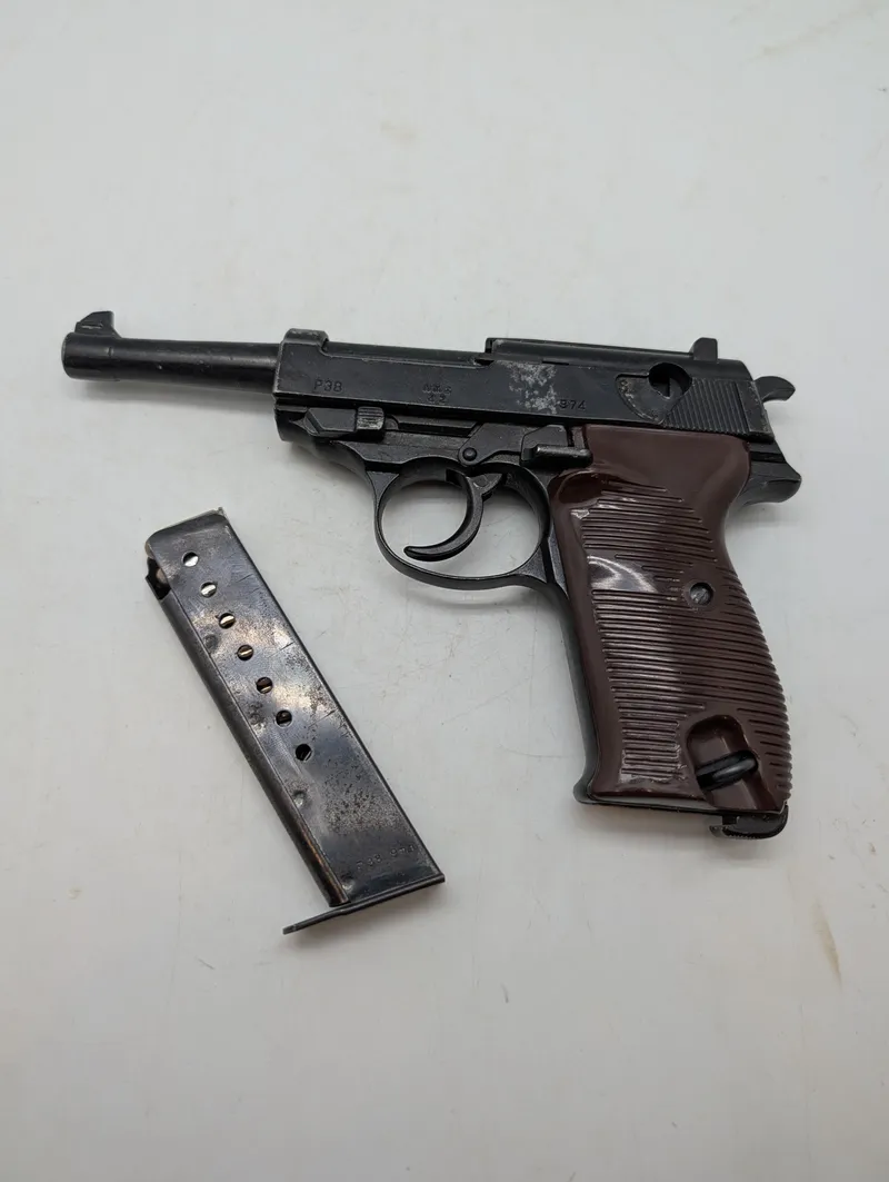 Marushin P38 9mm Modelpistol med Magasin og Patroner ( dummy ) 