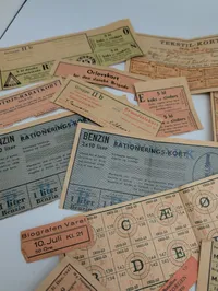 Samling af danske rationeringskort fra 1940'erne og 1950'erne