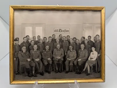 Indrammet gruppefoto af den tyske 417. Division fra 2. verdenskrig