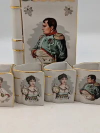 Limoges Porcelæn Napoleon Bog-Karaffel Sæt med Seks Glas