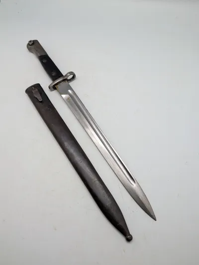 Belgisk M24  Bajonet med Skede