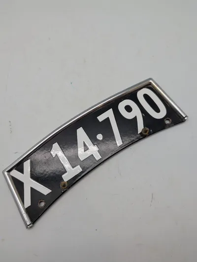 Vintage dansk motorcykel nummerplade X 14.790 med kromramme