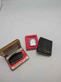 To vintage lightere fra Silver Match og Colibri