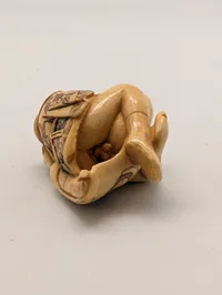 Antik JAPANESE HAND CARVED EROTIC NETSUKE FIGURES EDO / MEIJI PERIODE 