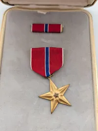 Amerikansk Bronze Star Medal med bånd og etui