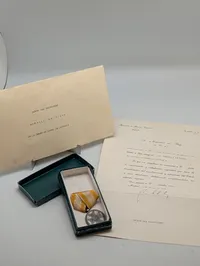 Spansk Orden de Isabel la Católica, Sølvmedalje med dokumenter