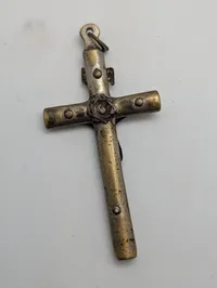 Antik Krucifiks Vedhæng i Metal med Kristusfigur