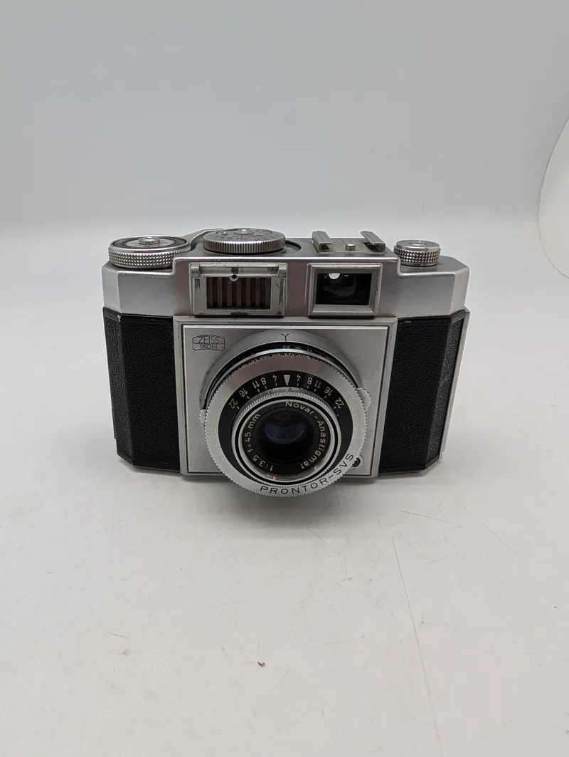 Zeiss Ikon Contina IIa med Novar-Anastigmat 45mm f/3.5