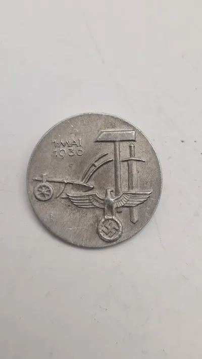 1936 German May Day (Tag der Arbeit) Tinnie Badge - Eagle and Swastika