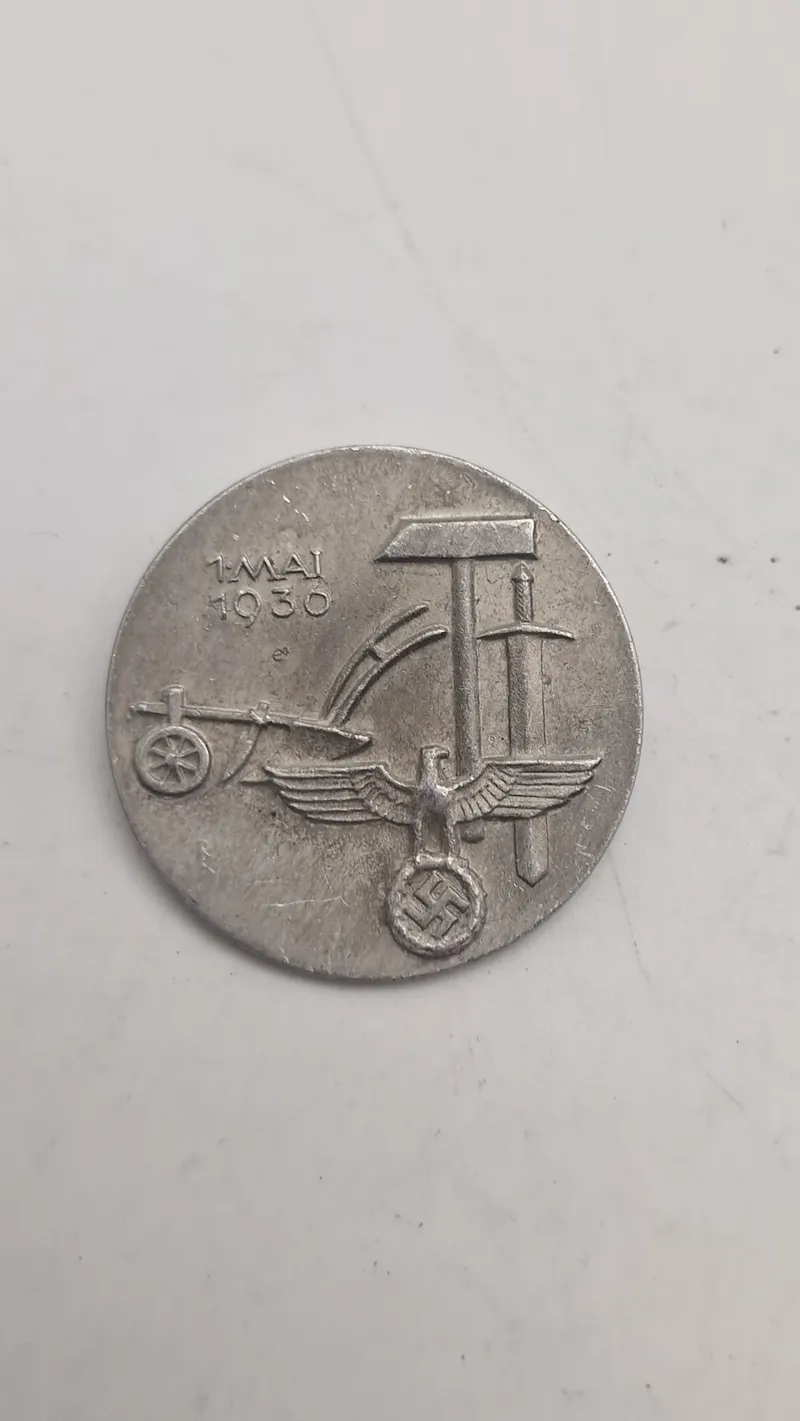 1936 German May Day (Tag der Arbeit) Tinnie Badge - Eagle and Swastika