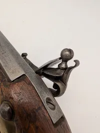 Antik Rytter flintlåspistol med træskæfte og jernbeslag Tyske stater Ca. 1750 
