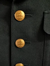 Dansk Militær Uniformsjakke med Rigsvåben Kraveemblem M69