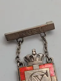 Georg Jensen Kongemærke i 830 Sølv og Emalje, 1870-1940, variant
