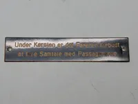 Antikt dansk emaljeskilt: "Under Kørslen er det Føreren forbudt..." DSB 