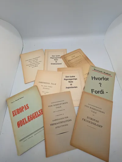 Samling af 9 danske nazistiske propaganda-pamfletter fra 2. verdenskrig