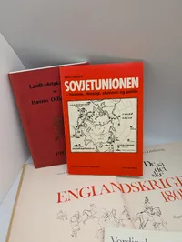 Samling af historiske bøger herunder Verdenskrigen og militærhistorie
