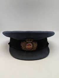 Dansk Flyvevåben Officerskasket med Broderet Emblem