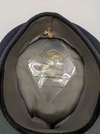 Vesttysk Luftwaffe Officerskasket med Kokarde og Vingemærke