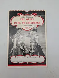 Samling af britiske kongelige memorabilia, herunder 1935 Royal Jubilee souvenir