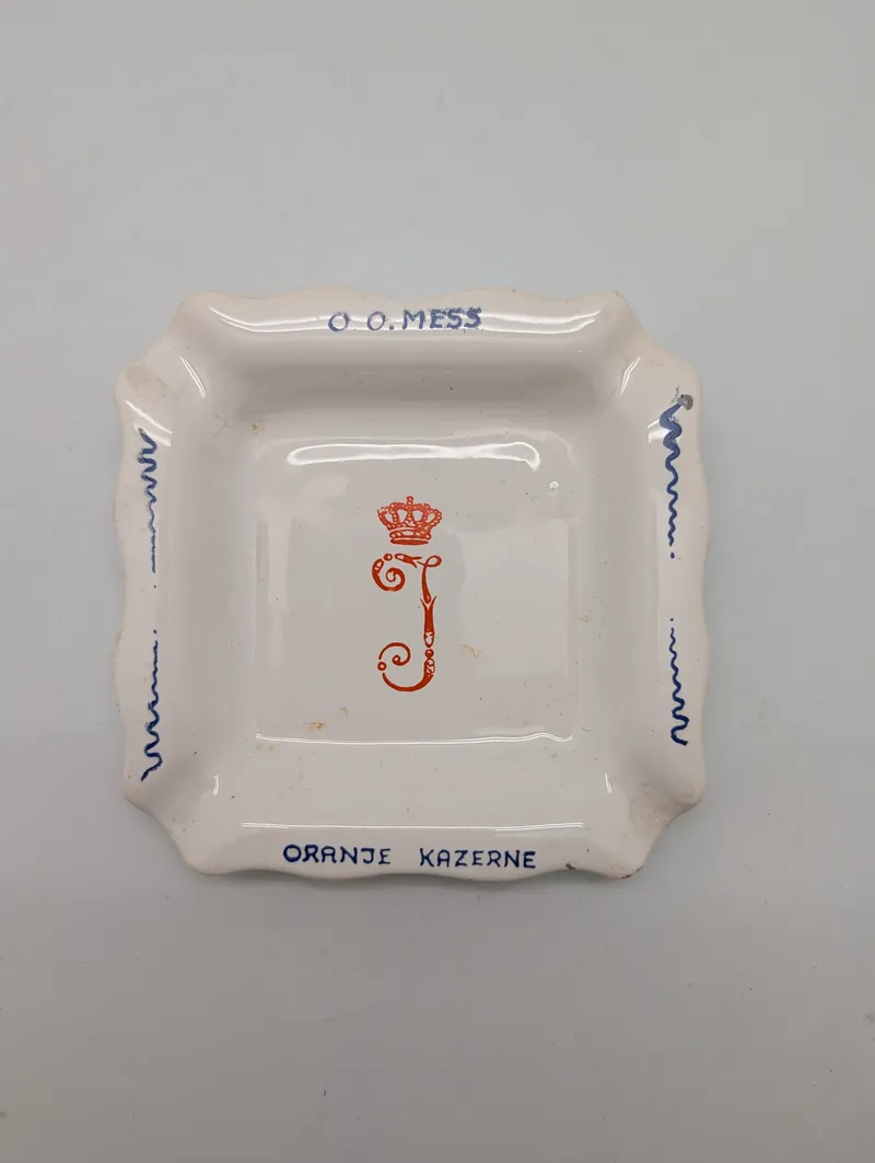 Dutch Military Ceramic Ashtray - Oranje Kazerne O.O. Mess