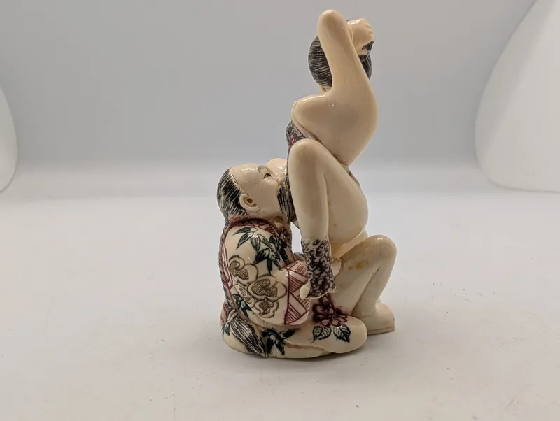 Antik JAPANESE HAND CARVED EROTIC NETSUKE FIGURES EDO / MEIJI PERIODE