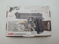 KWC PT92 Airsoft Pistol Sæt med CO2 og BB Kugler