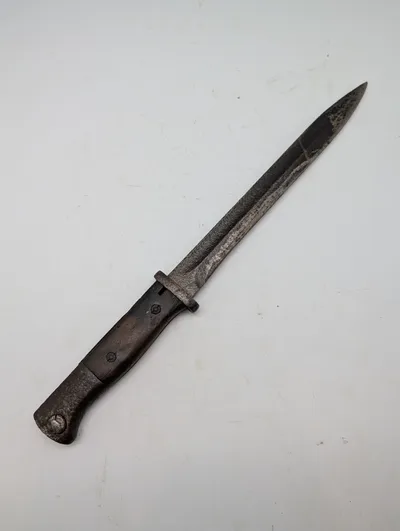 Antik tysk Mauser M1884/98 bajonet med trægreb