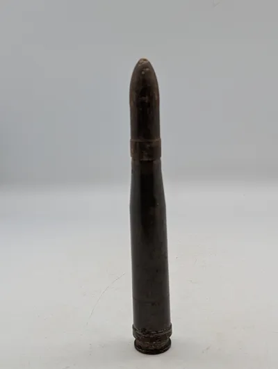 Tysk Løspatron til 2 cm Flak (20X138B). 1944, med træspids