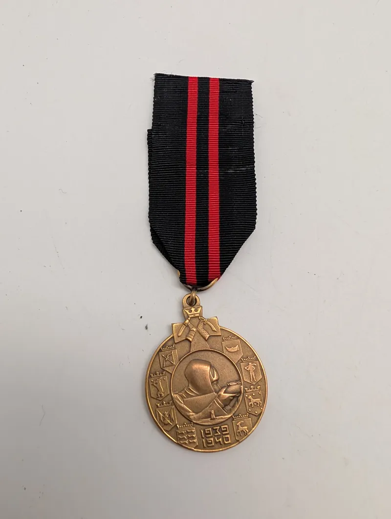 Finsk Vinterkrigsmedalje 1939-1940 i bronze med bånd, givet til ikke kæmpende udlænding, sjælden 