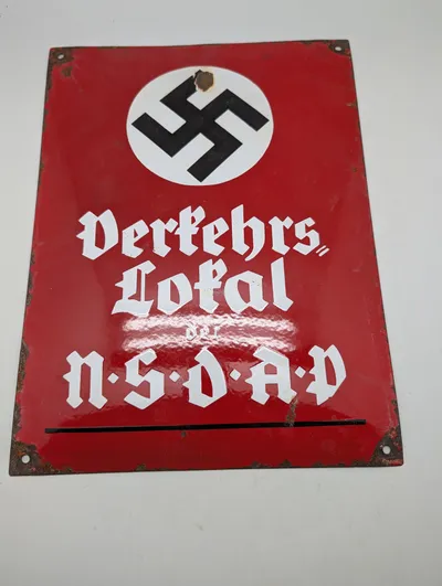 Emaljeskilt, Verkehrs-Lokal der N.S.D.A.P.