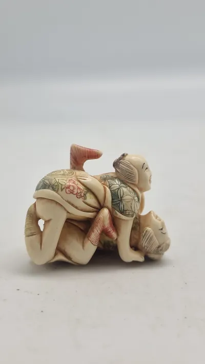 Antik JAPANESE HAND CARVED EROTIC NETSUKE FIGURES EDO / MEIJI PERIODE 