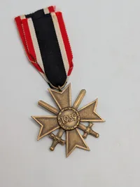 Tysk Krigsfortjenestekors af 2. klasse med sværd (Kriegsverdienstkreuz)