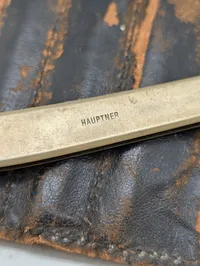 Antikt kirurgisk instrument-sæt i læderrulle Felt Dyrlæge Tyskland WW2 