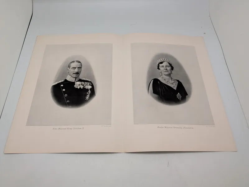 Fot. Elfelt: Portrætter af Kong Christian X og Dronning Alexandrine (1937)