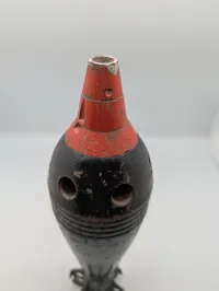 Inert 81 mm Mortérgranat med Rød Spids og Finner