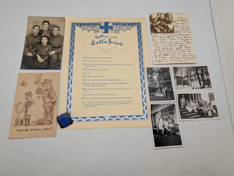 Lotta Svärd Samling med Gyllene Ord Diplom, Emaljenål og Fotografier