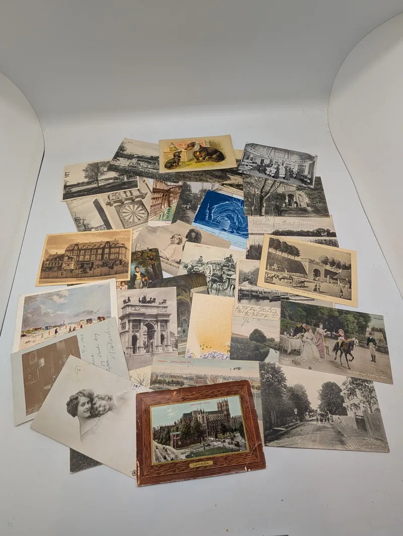 Collection of Vintage Early 20th Century International Postcards  Sendt til Grevinde Hamilton 